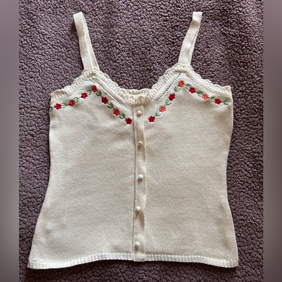 LC Lauren Conrad embroidered sweater tank 🌸🌼 - Picture 4 of 6